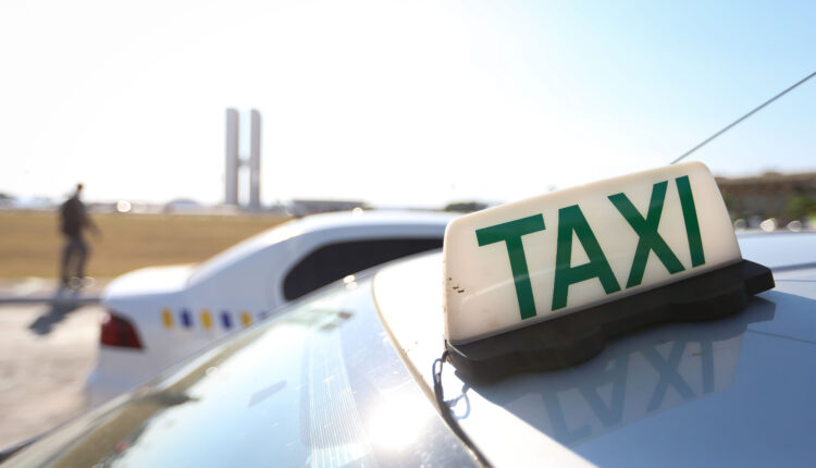 Taxi - Foto: Marcelo Camargo/Agência Brasil